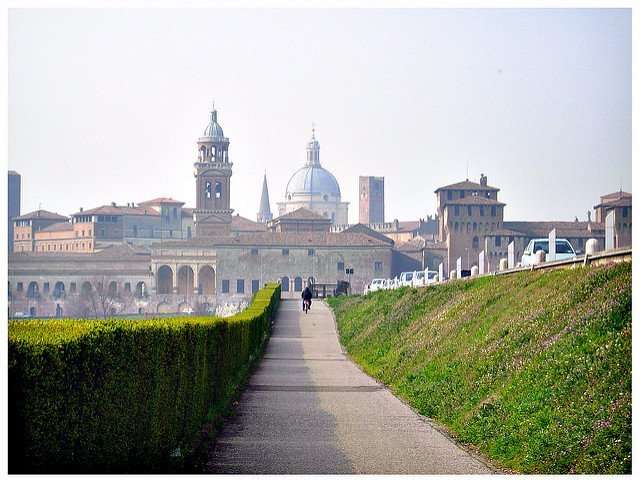 Via Postumia